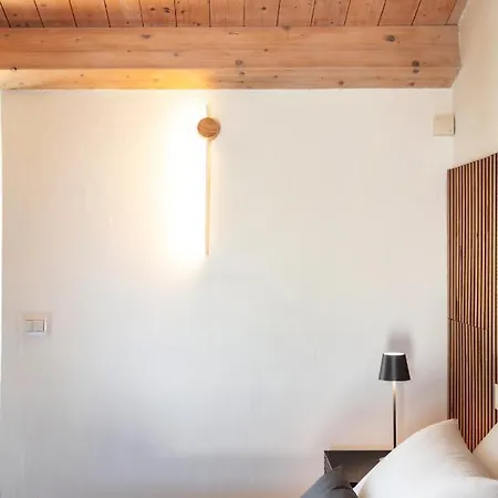 Reef Bed & Breakfast *