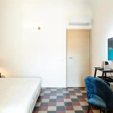 Reef Bed & Breakfast